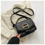 sac à main rouge de luxe