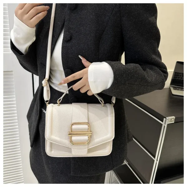 sac à main féminin rouge