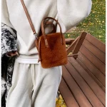 sac à main peluche pour les jeunes