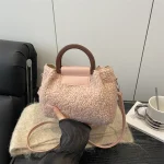 accessoire hivernal indispensable pour femme