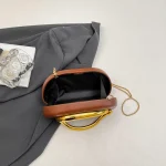 accessoire de soirée femme raffiné