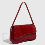 sac crosbody rouge en simili cuir crocodile