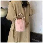 sac à main élégant en peluche