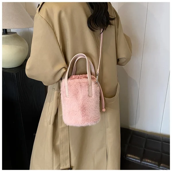 sac à main élégant en peluche