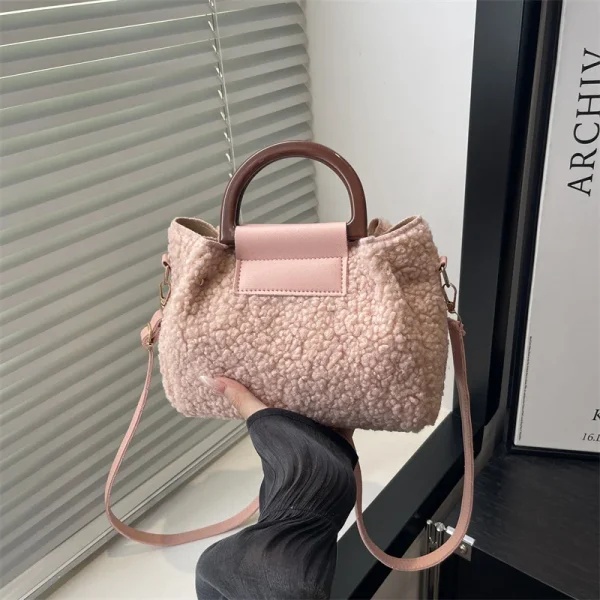 sac à main sophistiqué pour femme moderne