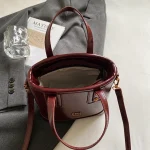 sac carré en cuir décontracté