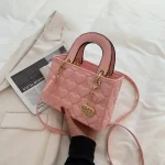 mini sac à main rouge tendance