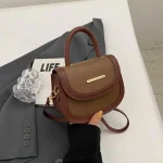 sac crossover au design coloré et stylé