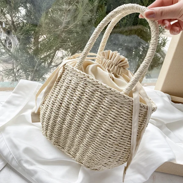 sac à main d'été en tressage de rotin