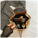 sac à dos pour excursions d'été en paille