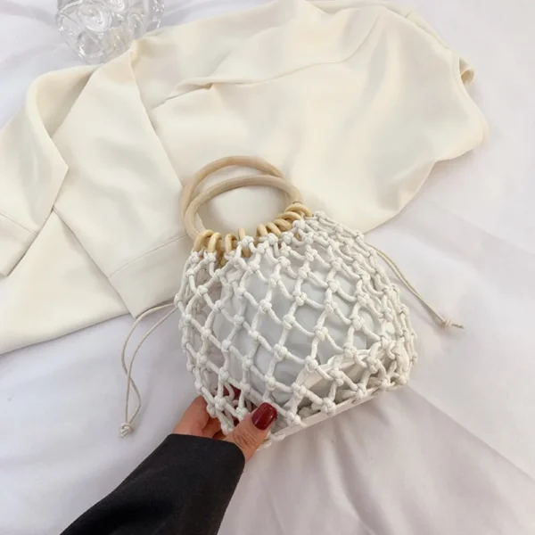 accessoire mode en paille pour l'été