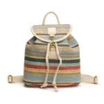 sac de voyage tendance en paille colorée